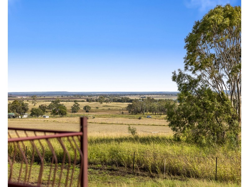 5 Jannuschs Road, Gowrie Mountain QLD 4350