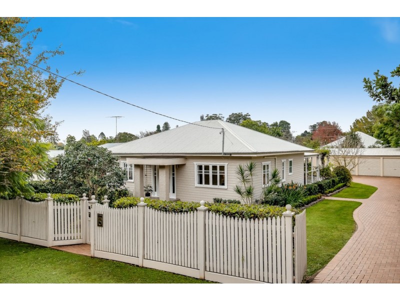 1 Boyden Street, East Toowoomba QLD 4350