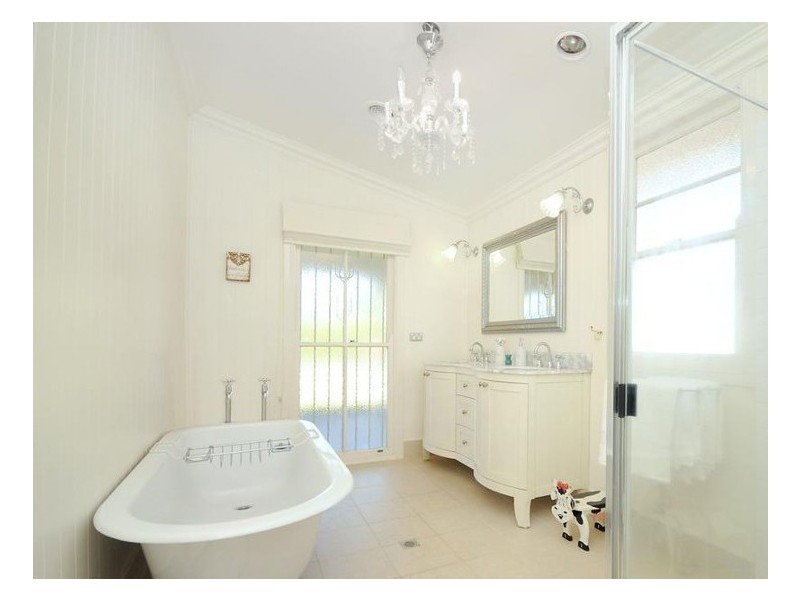 31 Curzon Street, East Toowoomba QLD 4350