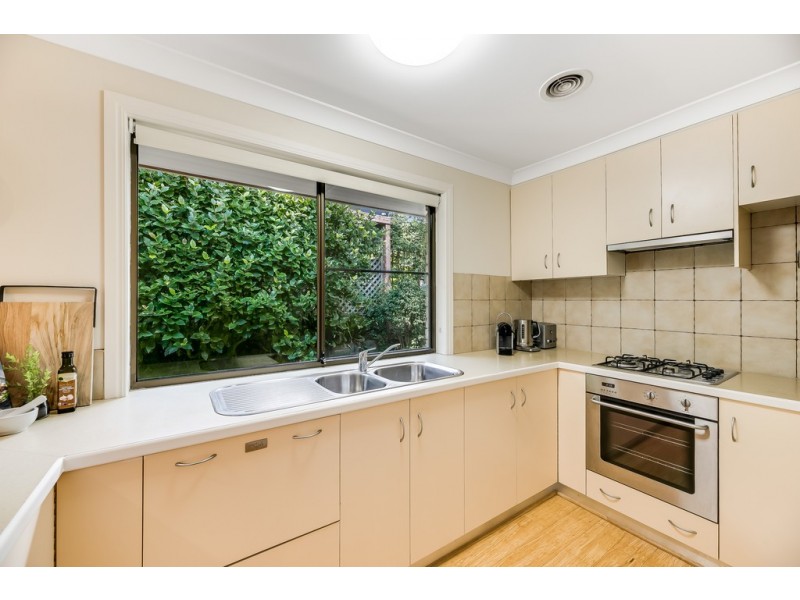 23 Amos Crescent, Mount Lofty QLD 4350