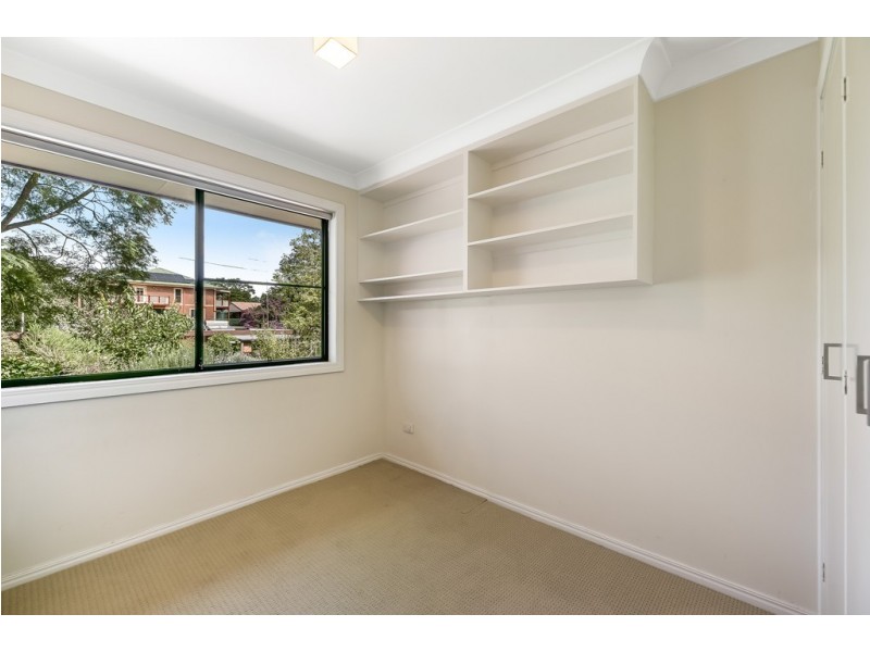 23 Amos Crescent, Mount Lofty QLD 4350