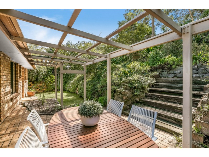 23 Amos Crescent, Mount Lofty QLD 4350