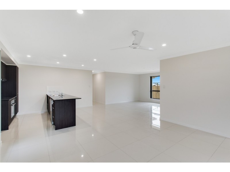 12 Murwillock Street, Cambooya QLD 4358