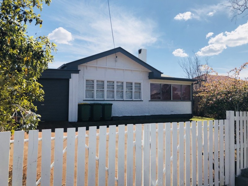 271 West Street, Harristown QLD 4350
