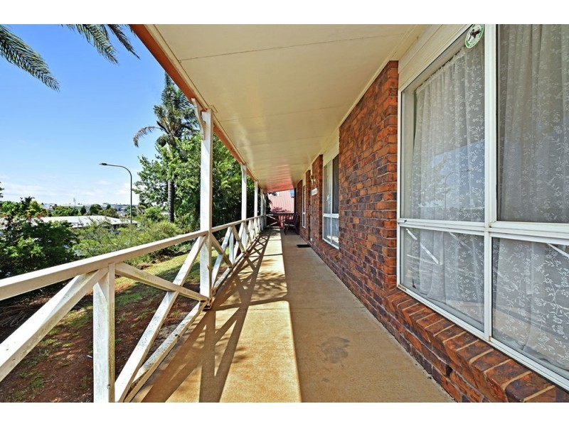 7 Moore Crescent, Wilsonton QLD 4350