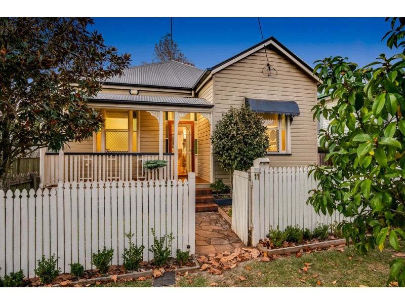11 Burns Street, East Toowoomba QLD 4350