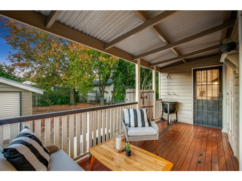 11 Burns Street, East Toowoomba QLD 4350