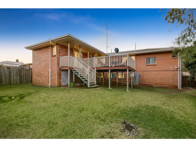 54 Sardon Street, Centenary Heights QLD 4350