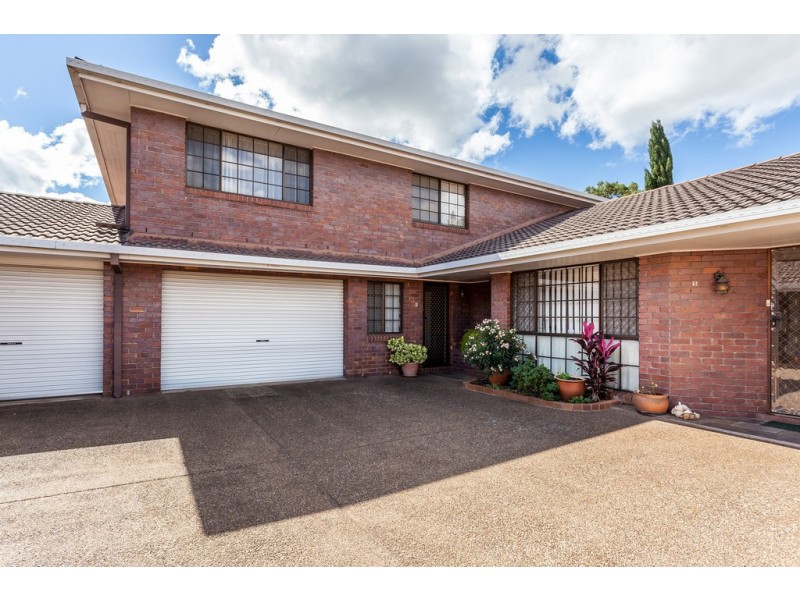 Unit 4/11c Gatfield Street, Newtown QLD 4350