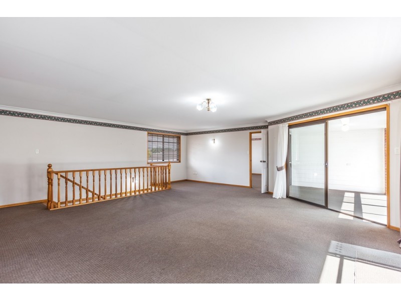 Unit 4/11c Gatfield Street, Newtown QLD 4350