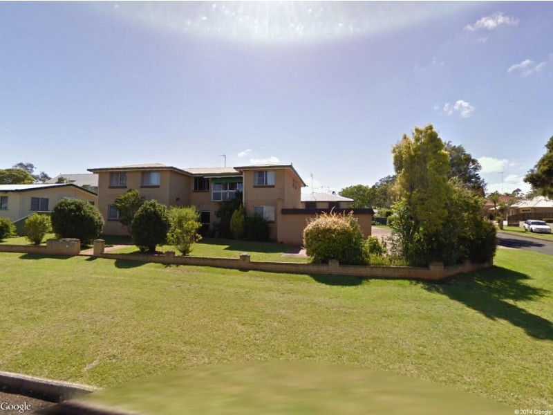 2/128 Curzon Street, Rangeville QLD 4350