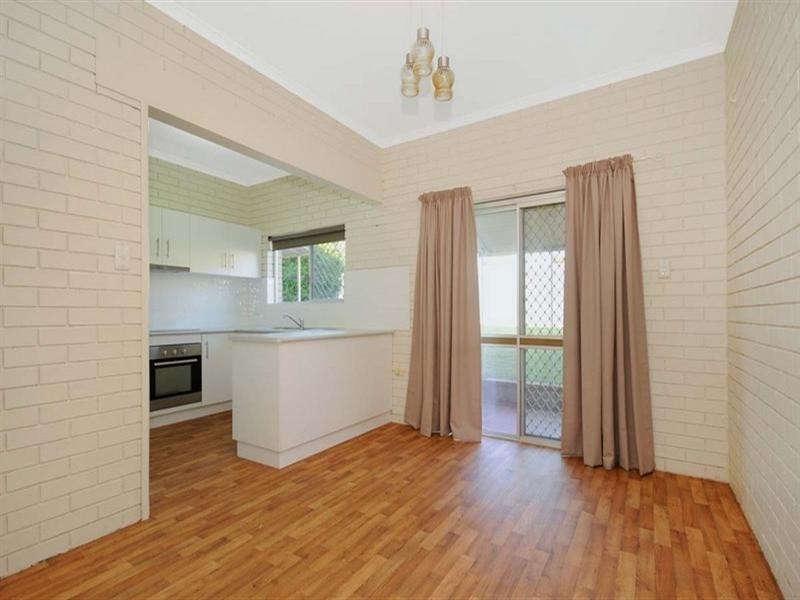 2/128 Curzon Street, Rangeville QLD 4350