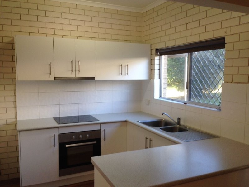 2/128 Curzon Street, Rangeville QLD 4350