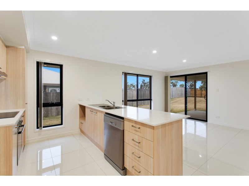 1/50 Magpie Drive, Cambooya QLD 4358