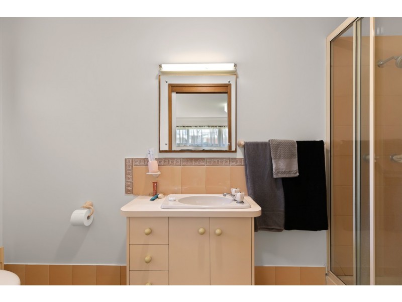 14 McStay Street, Middle Ridge QLD 4350