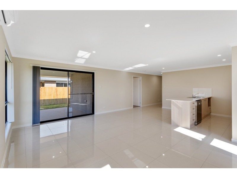 21 Harrow Street, Cambooya QLD 4358