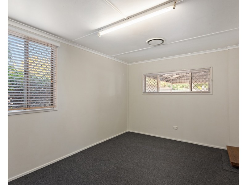 28 McDowall Street, Newtown QLD 4350
