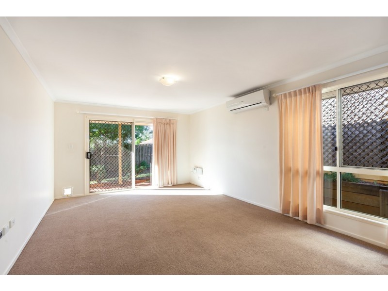 Unit 7/303 Spring Street, Kearneys Spring QLD 4350