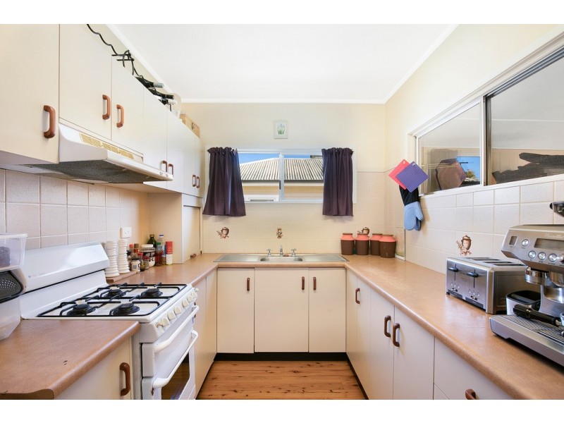 8 Delacey Street, North Toowoomba QLD 4350