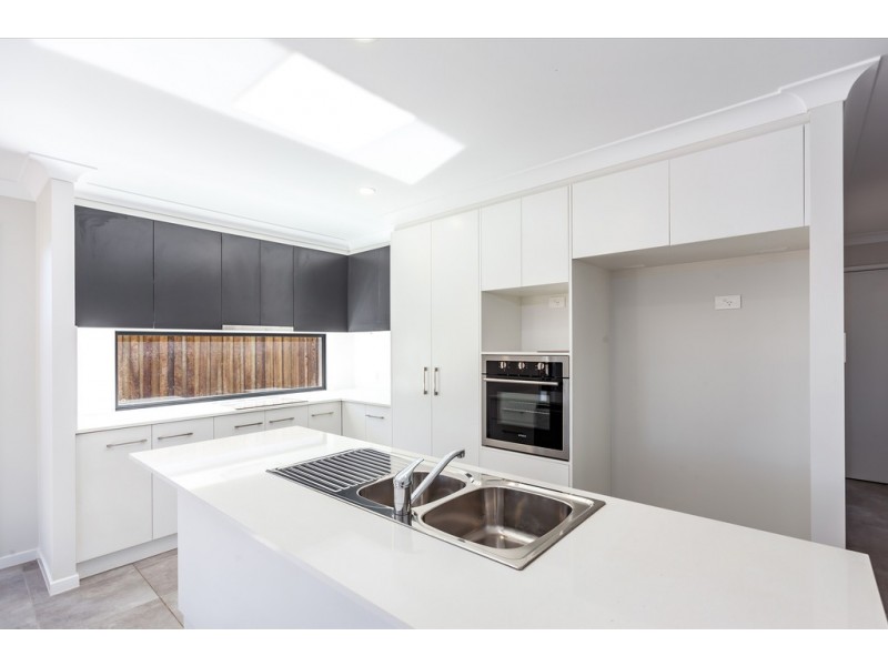 1/28 Ellis Street, Wilsonton QLD 4350