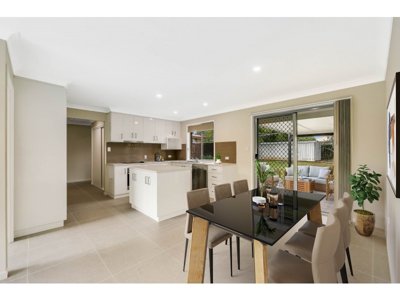 40 Paull Street, Wilsonton QLD 4350