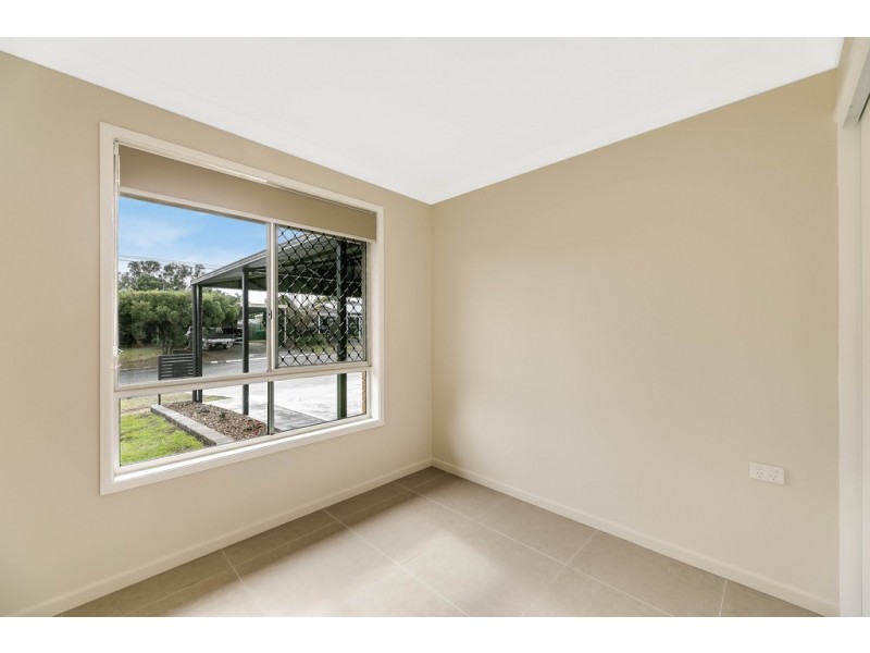 40 Paull Street, Wilsonton QLD 4350