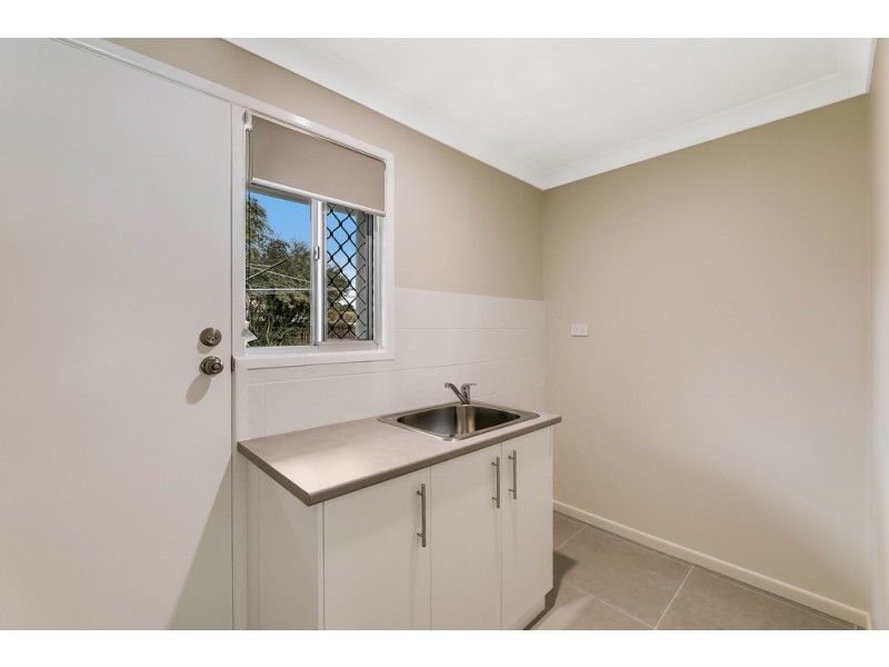 40 Paull Street, Wilsonton QLD 4350