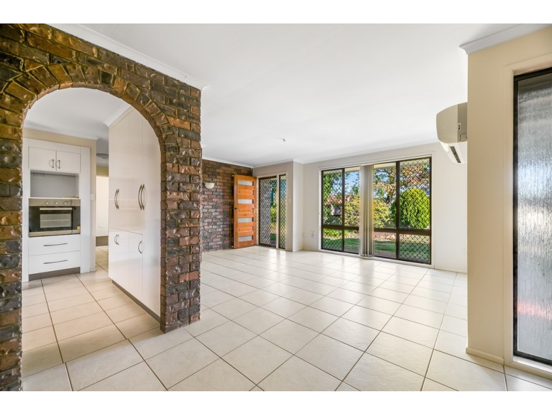 69 Wine Drive, Wilsonton Heights QLD 4350