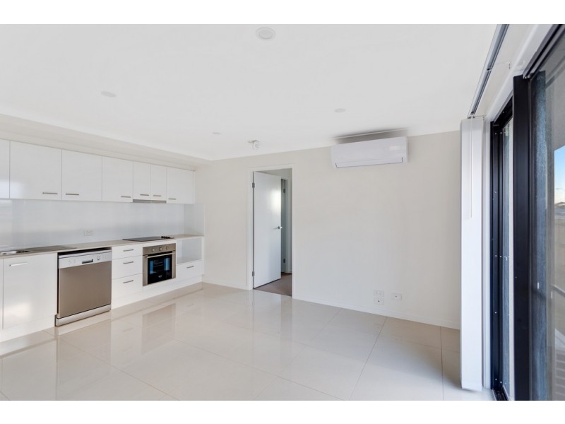 2/29 Myrtleford Crescent, Cambooya QLD 4358