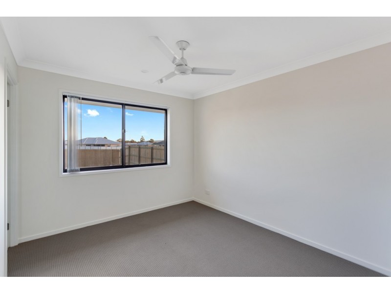 2/29 Myrtleford Crescent, Cambooya QLD 4358