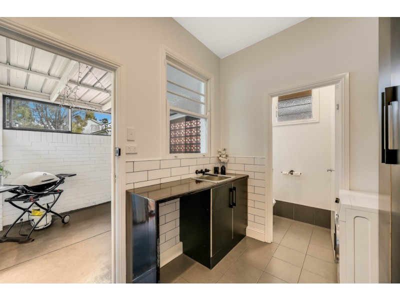 9 Blackdown Street, Harristown QLD 4350
