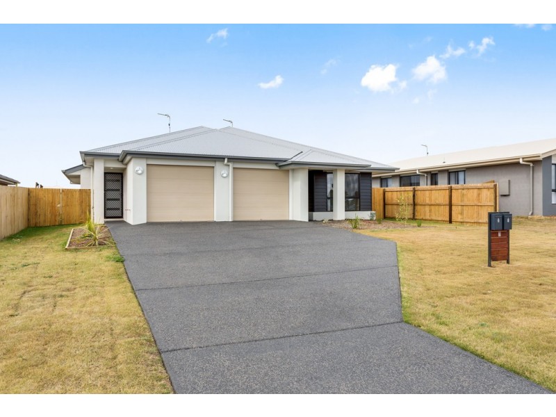 2/7 Myrtleford Crescent, Cambooya QLD 4358