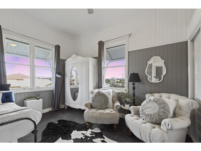 5 Brodribb Street, Toowoomba City QLD 4350