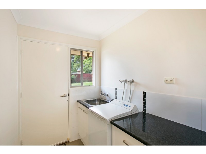 27 Lindberg Street, Wilsonton QLD 4350