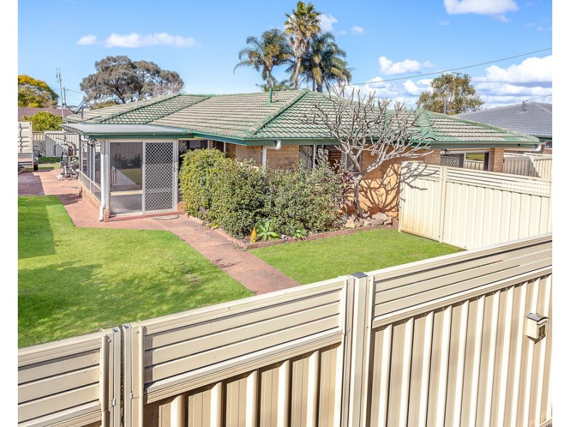 30 Honey Street, Harristown QLD 4350