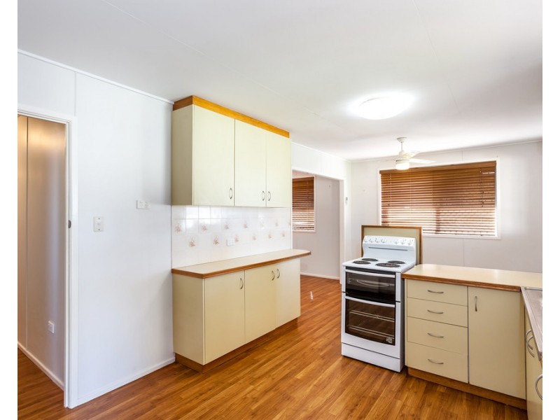 30 Honey Street, Harristown QLD 4350