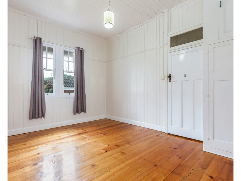 8 Cedar Street, East Toowoomba QLD 4350