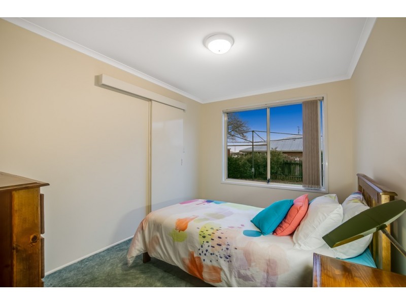 22 Halsworth Street, Cranley QLD 4350