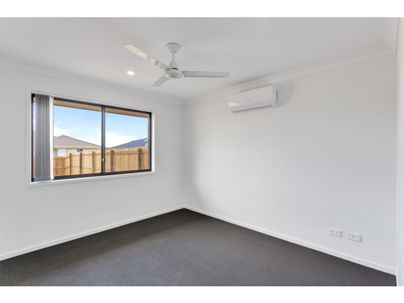 1/45 Myrtleford Crescent, Cambooya QLD 4358