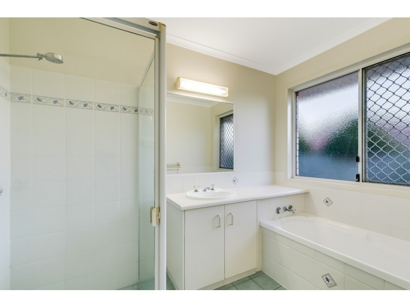 19 Freyling Court, Kearneys Spring QLD 4350