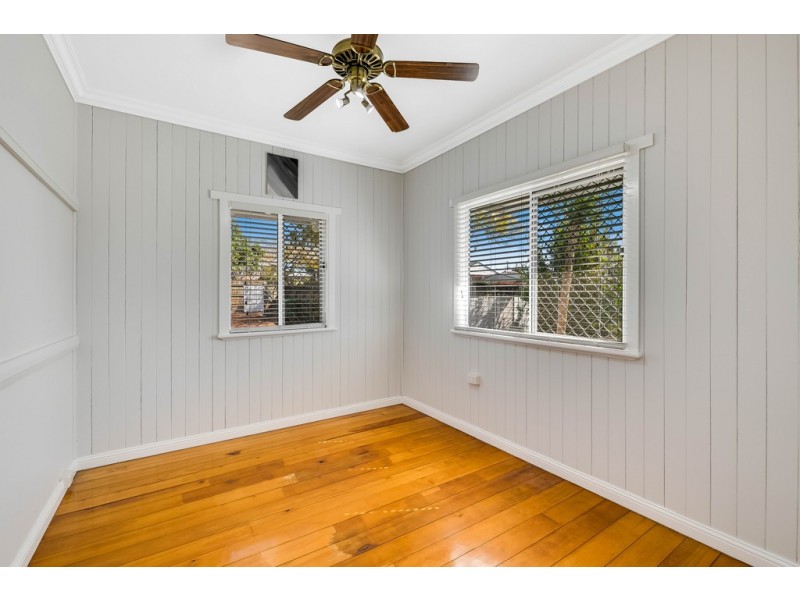 38 Dunne Street, Harristown QLD 4350
