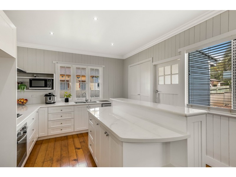 38 Dunne Street, Harristown QLD 4350