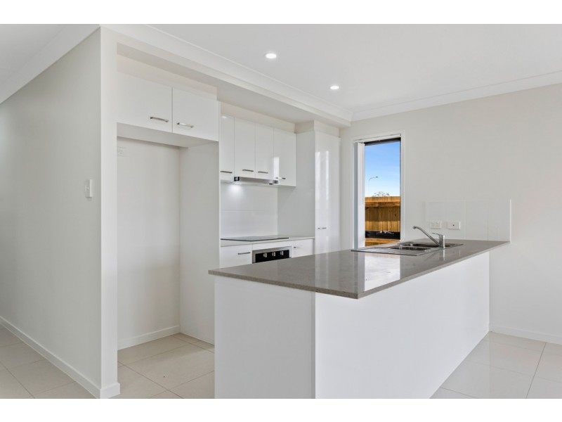 1/5 Murwillock Street, Cambooya QLD 4358