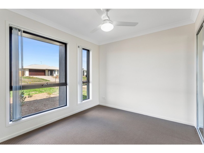1/5 Murwillock Street, Cambooya QLD 4358