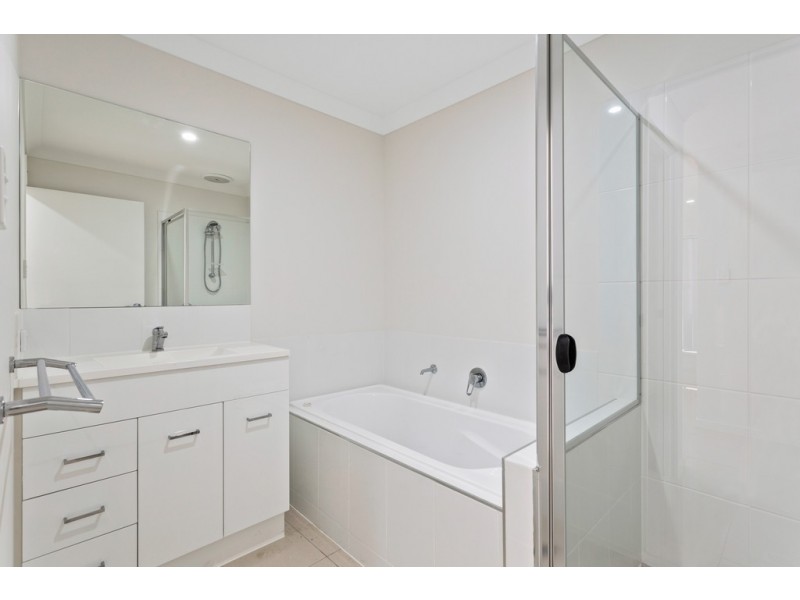 1/5 Murwillock Street, Cambooya QLD 4358