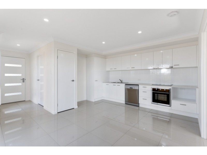 2/5 Murwillock Street, Cambooya QLD 4358