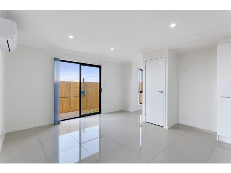 2/5 Murwillock Street, Cambooya QLD 4358