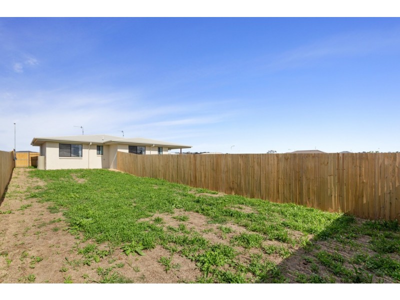 2/5 Murwillock Street, Cambooya QLD 4358