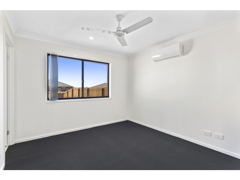 1/47 Myrtleford Crescent, Cambooya QLD 4358