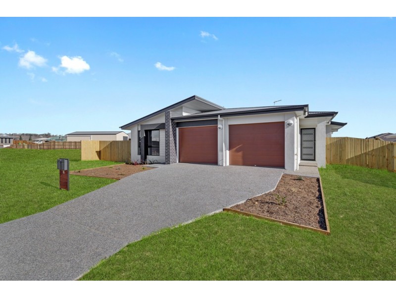 2/47 Myrtleford Crescent, Cambooya QLD 4358